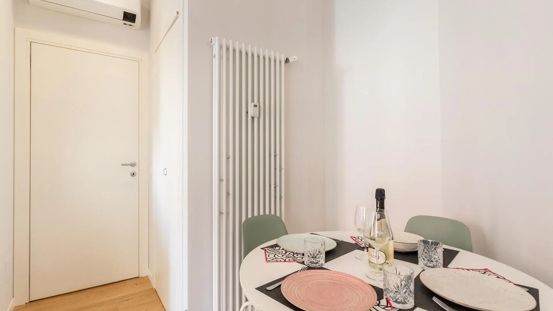 Appartement Centrale-Duomo 10Min - Cozy Apapartment - Wifi Netflix Milan